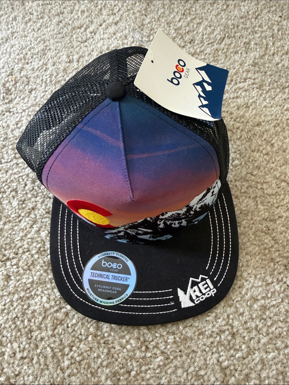 NWT Boco Gear unisex adult REI Trucker Hat w Sunset Gradient & Mountain Patch CO